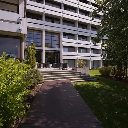 Radisson Blu Hotel, Hotel