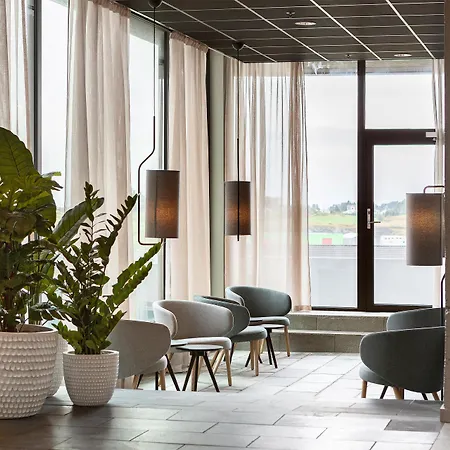 Radisson 4*