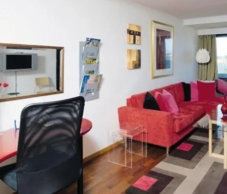 Radisson Otel 4*