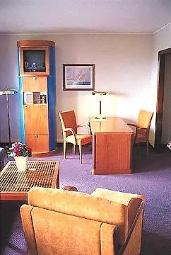 Radisson Blu Hotel, 4*
